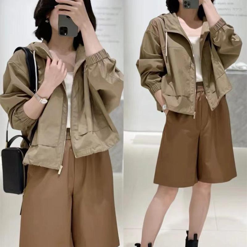 Women' Jackets 2023 Fall Women Hooded Zipper Jacket Loose All-Match Ladies Long Sleeve Solid Color Short Windbreaker, Coat
Women' Jackets 2023 Fall Women Hooded Zipper Jacket Loose All-Match Ladies Long Sleeve Solid Color Short Windbreaker, Coat