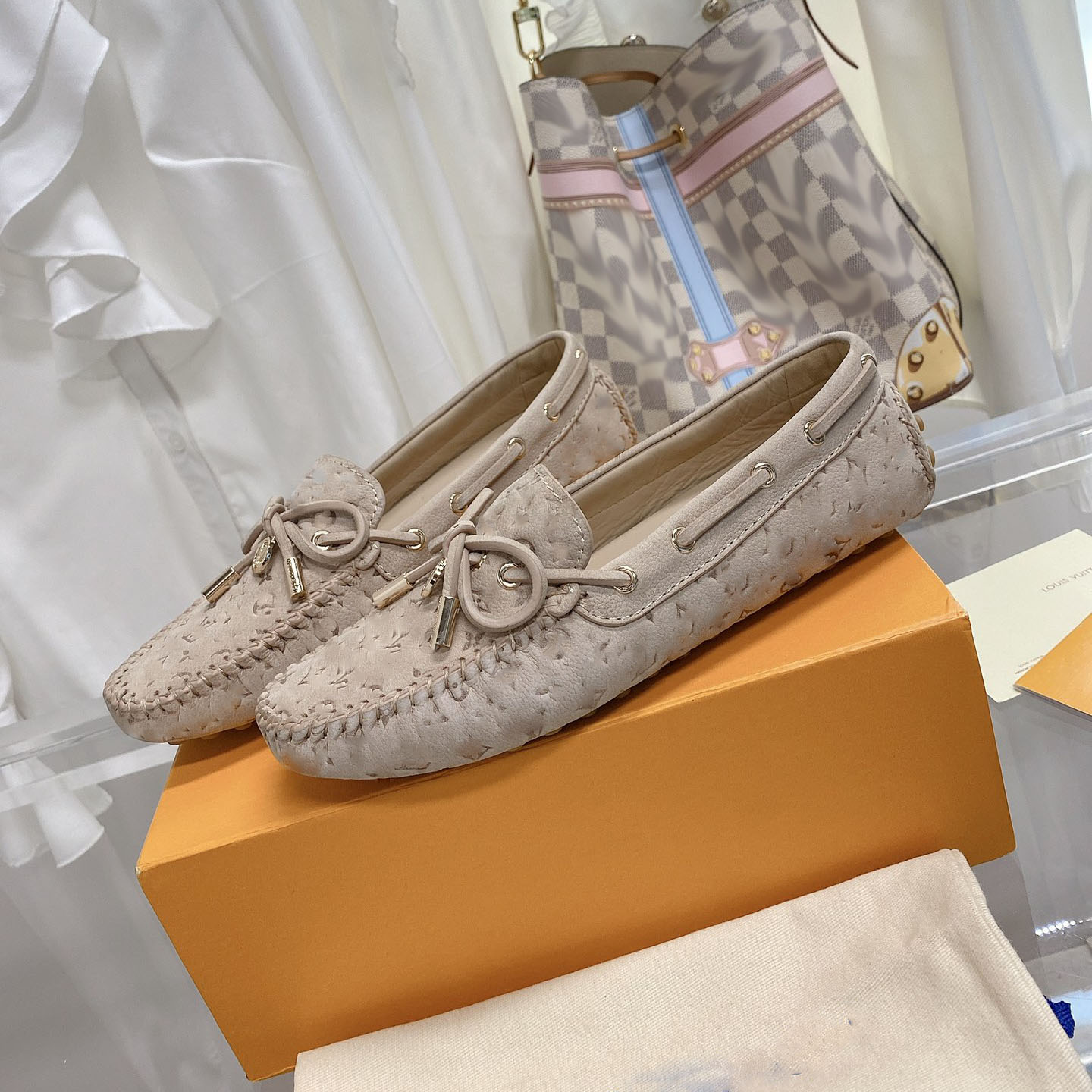 Classic women's flat dress shoes authentic ladies printed shoes leather casual shoes peas shoes Princess City lazy designer skateboard shoes plus size 35-41, Red
Classic women's flat dress shoes authentic ladies printed shoes leather casual shoes peas shoes Princess City lazy designer skateboard shoes plus size 35-41, Red