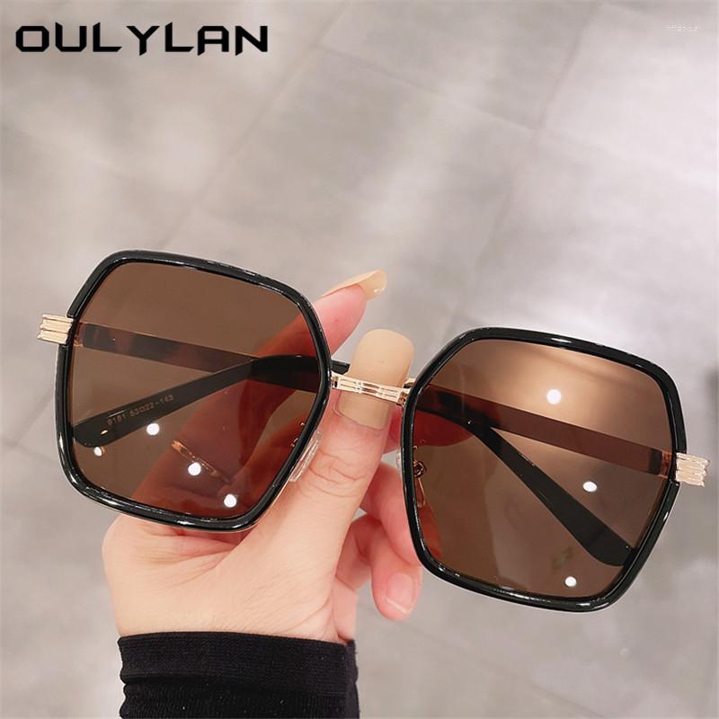 Sunglasses Oulylan Classic Oversized Women Gradient Sun Glasses Female Big Frame Black Eyewear Shades For Ladies UV
Sunglasses Oulylan Classic Oversized Women Gradient Sun Glasses Female Big Frame Black Eyewear Shades For Ladies UV