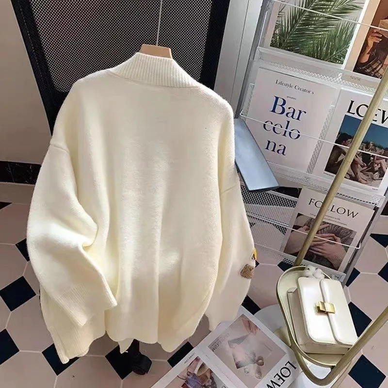 Women s Sweaters Bear Print Cardigan Autumn Winter Sweater Single Breasted Coat Pockets Button Up Streetwear Long Sleeve Knitted Tops 231114