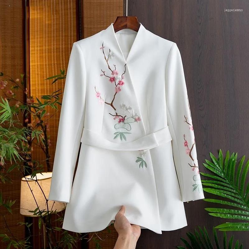 Women's Suits Elegant White Lace-Up Coat Female Spring Autumn 2023 National Tide Retro Heavy Industry Embroidery Slim Suit Jacket Femme
Women's Suits Elegant White Lace-Up Coat Female Spring Autumn 2023 National Tide Retro Heavy Industry Embroidery Slim Suit Jacket Femme