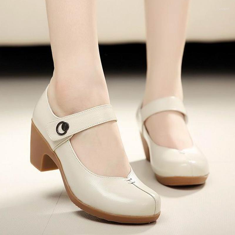 Dress Shoes Women's Genuine Leather Round Toe High Heels And Shallow Mouth Platform Sizes 32 To 42 2023 Spring Autumn, Litchi pattern red
Dress Shoes Women's Genuine Leather Round Toe High Heels And Shallow Mouth Platform Sizes 32 To 42 2023 Spring Autumn, Litchi pattern red