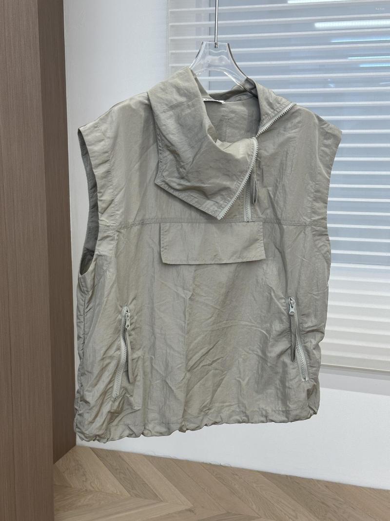 Women' Vests Stand Collar Large Pocket Sleeveless Vest Diagonal Zipper Design Casual Fashion 2023 Summer Style 0330, Picture color
Women' Vests Stand Collar Large Pocket Sleeveless Vest Diagonal Zipper Design Casual Fashion 2023 Summer Style 0330, Picture color