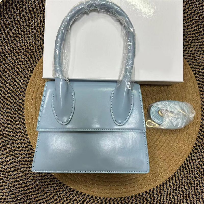 Colorful crossbody bag Le Chiquito metal shoulder bags faux leathers handle lined in cottons smooth square brown red signature handbag letter XB020 F23, 4#
Colorful crossbody bag Le Chiquito metal shoulder bags faux leathers handle lined in cottons smooth square brown red signature handbag letter XB020 F23, 4#