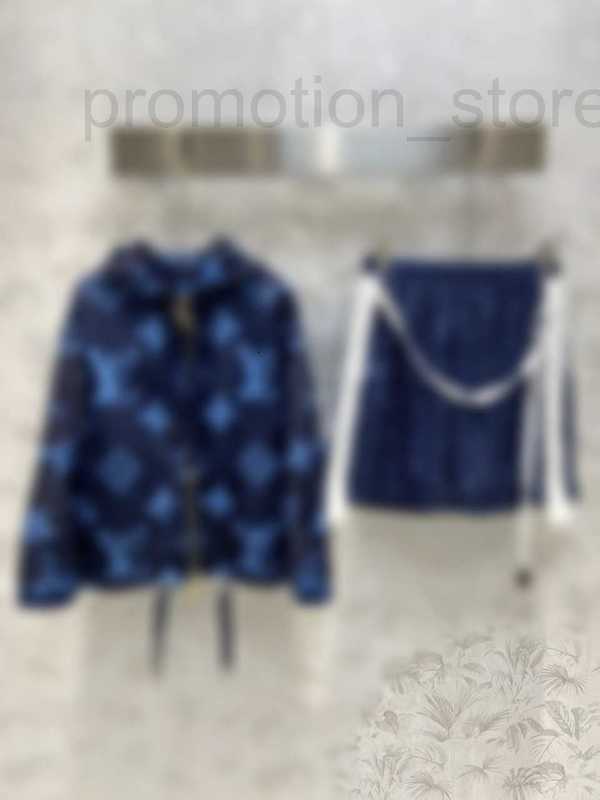 Women's Two Piece Pants designer big old flower printed shorts jacket with elastic waist loose and casual set RR63 83NA, Blue5
Women's Two Piece Pants designer big old flower printed shorts jacket with elastic waist loose and casual set RR63 83NA, Blue5