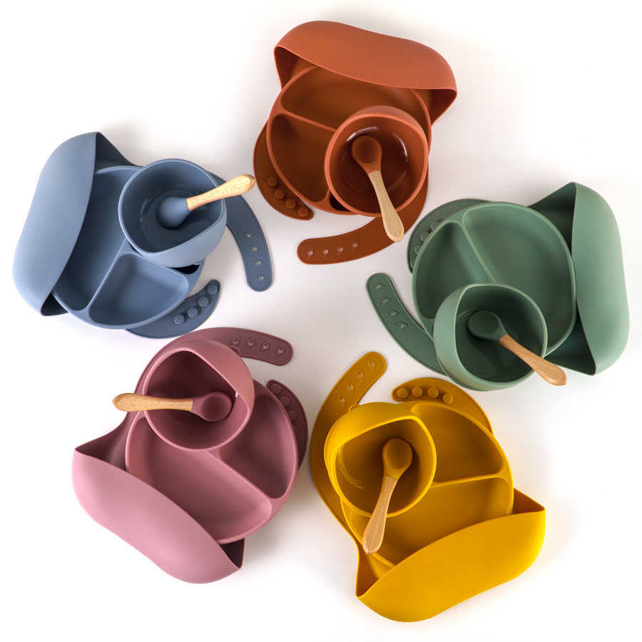 Cups Dishes Utensils 4pcs children's Tableware Set Baby Dishes Plate Bowl With Sucker Waterproof Bib For Newborn Spoon Silicone Feeding Baby Item