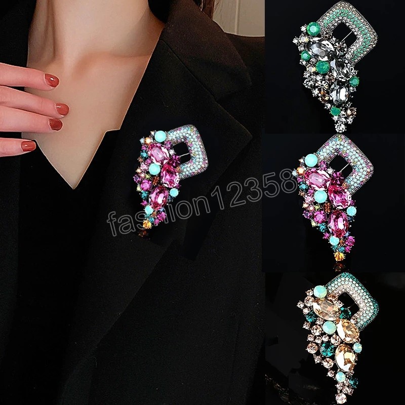 Creative Colorful Rhinestone Brooches Women Shiny Crystal Brooch Pin Suit Coat Lapel Pins Clothes Accessories Party Jewelry Gift
Creative Colorful Rhinestone Brooches Women Shiny Crystal Brooch Pin Suit Coat Lapel Pins Clothes Accessories Party Jewelry Gift
