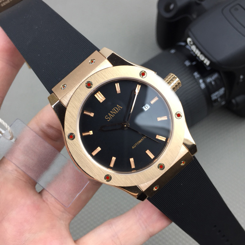 mens automatic gold Mechanical Watches women dress full Stainless steel Sapphire waterproof Luminous Couples Wristwatches light luxury 2023 Boutique, Sapphire glass
mens automatic gold Mechanical Watches women dress full Stainless steel Sapphire waterproof Luminous Couples Wristwatches light luxury 2023 Boutique, Sapphire glass