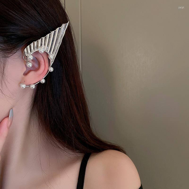 Backs Earrings Lovelink Exquisite Simulated White Pearl Clip Fashion Retro Silver Color Geometric Ear For Women Party Jewelry
Backs Earrings Lovelink Exquisite Simulated White Pearl Clip Fashion Retro Silver Color Geometric Ear For Women Party Jewelry