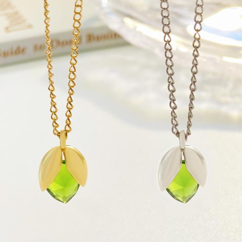 Chains Pistachio Necklace Female Exquisite Simple Peridot Pendant Clavicle Chain Niche Net Red Temperament Small Gift Jewelry
Chains Pistachio Necklace Female Exquisite Simple Peridot Pendant Clavicle Chain Niche Net Red Temperament Small Gift Jewelry