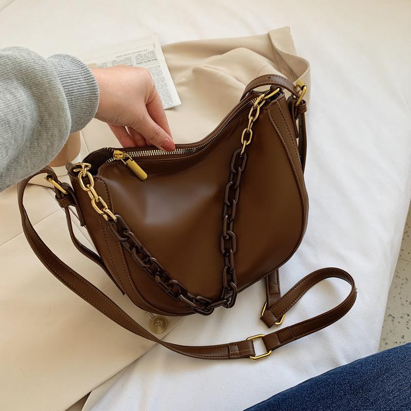 Evening Bags Capacity Luxury Large Handbags Women Designer High Quality PU Leather Shoulder Bag 2023 Chain Crossbody For Ladies, Black
Evening Bags Capacity Luxury Large Handbags Women Designer High Quality PU Leather Shoulder Bag 2023 Chain Crossbody For Ladies, Black