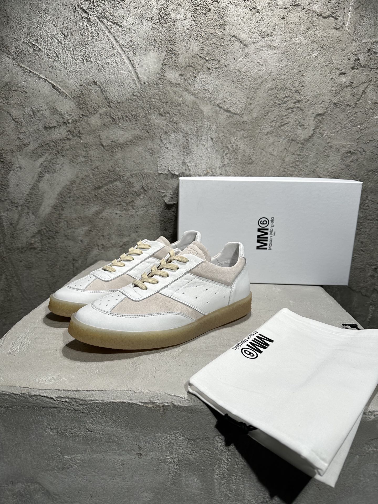 2023 summer new beautiful mens luxury designer Sneakers - high quality Mens EU SIZE 38-44 Shoes Sneakers, Multi
2023 summer new beautiful mens luxury designer Sneakers - high quality Mens EU SIZE 38-44 Shoes Sneakers, Multi
