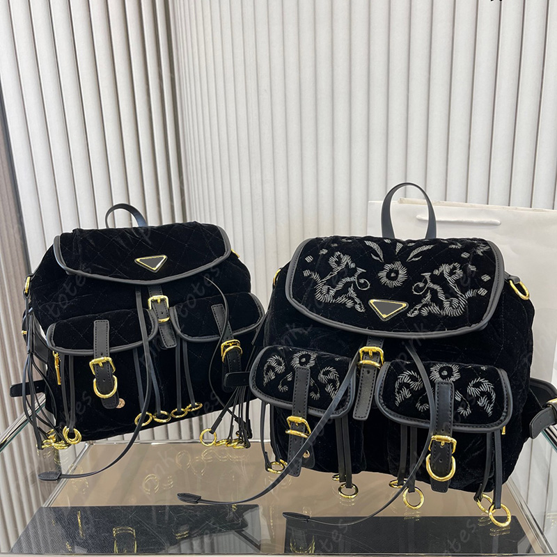 Mens Nylon Backpacks Embroidery Flowers Rucksack Travel Designer Bag Womens Luxury Gold Rings Triangle Backpack Shoulder Bags For Women 2023, 28*26cm
Mens Nylon Backpacks Embroidery Flowers Rucksack Travel Designer Bag Womens Luxury Gold Rings Triangle Backpack Shoulder Bags For Women 2023, 28*26cm