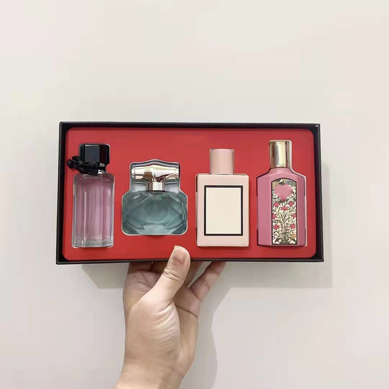 4 Types Dreams Floral Women Perfume Luxury 30ml Gift Box Perfume Set Jasmine Wholesale fast ship
4 Types Dreams Floral Women Perfume Luxury 30ml Gift Box Perfume Set Jasmine Wholesale fast ship
