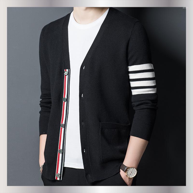 Men's Sweaters Autum Winter Brand Fashion Knitted Men Cardigan Sweater Black Korean Casual Coats Jacket Mens Clothing S-3XL
Men's Sweaters Autum Winter Brand Fashion Knitted Men Cardigan Sweater Black Korean Casual Coats Jacket Mens Clothing S-3XL