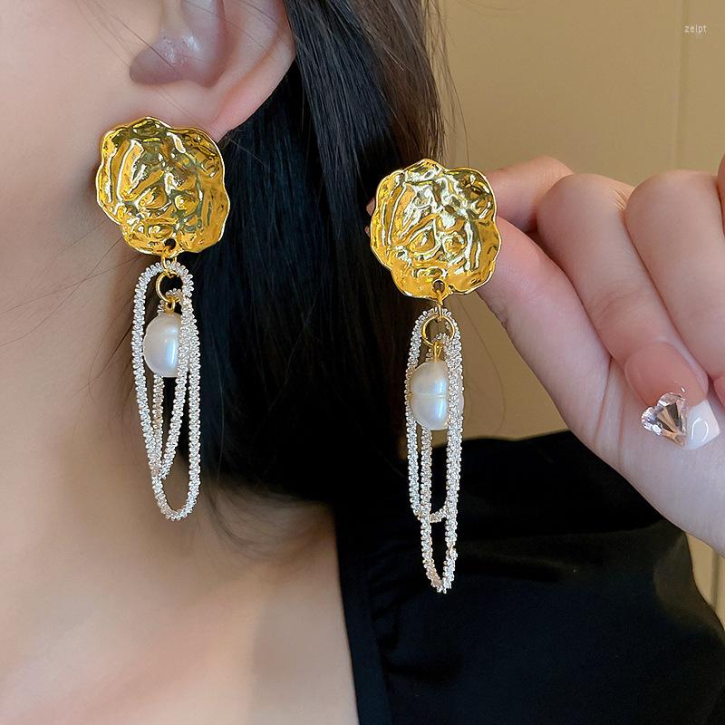 Dangle Earrings XIALUOKE Personality Irregular Metal Snake Chain Tassel For Women Vintage Pearl Gold Color Party Jewelry
Dangle Earrings XIALUOKE Personality Irregular Metal Snake Chain Tassel For Women Vintage Pearl Gold Color Party Jewelry