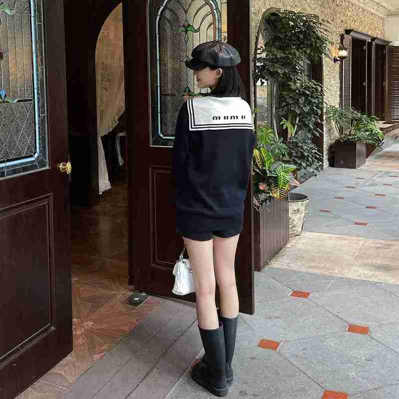 Women' T-Shirt designer 2023 Spring/Summer New Navy Collar Thin Loose Mid length Cardigan French Sweet Knitted Coat Women QJV2, Navy blue
Women' T-Shirt designer 2023 Spring/Summer New Navy Collar Thin Loose Mid length Cardigan French Sweet Knitted Coat Women QJV2, Navy blue