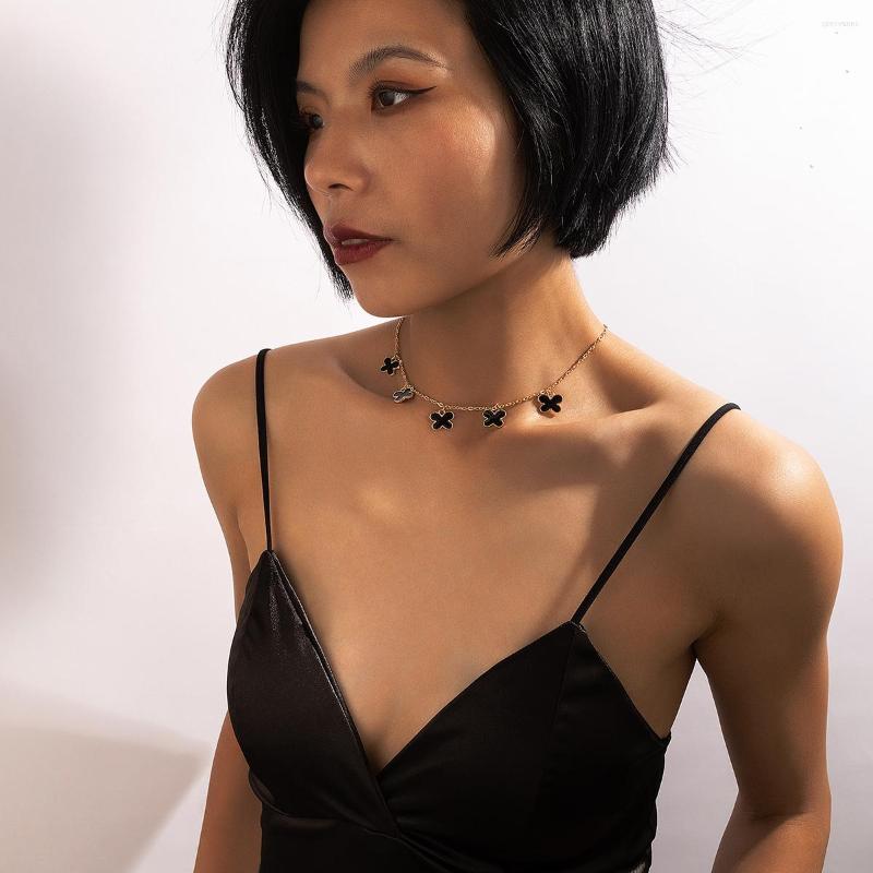 Chains Boho Black Butterfly Star Pendant Necklace For Women Dripping Oil Metal Alloy Clavicle Jewelry Collar 15226
Chains Boho Black Butterfly Star Pendant Necklace For Women Dripping Oil Metal Alloy Clavicle Jewelry Collar 15226