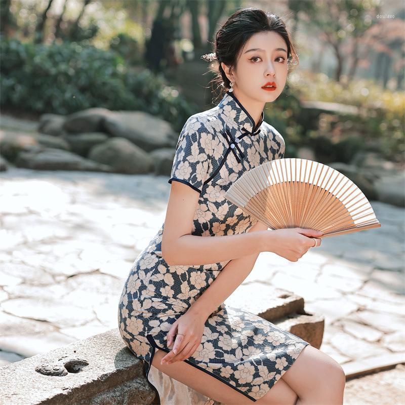Ethnic Clothing Oriental Style Qipao Women Improve Short Sleeve Lace Flower Print Dress Navy Blue Girl Chinese Traditional Costume Cheongsam
Ethnic Clothing Oriental Style Qipao Women Improve Short Sleeve Lace Flower Print Dress Navy Blue Girl Chinese Traditional Costume Cheongsam