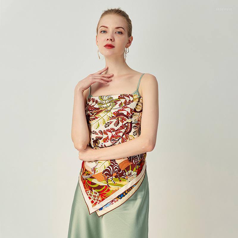 Scarves The Autumn/winter 21 Double-sided Printed Mixed Color Silk Twill Scarf 16mm 90cm Square
Scarves The Autumn/winter 21 Double-sided Printed Mixed Color Silk Twill Scarf 16mm 90cm Square