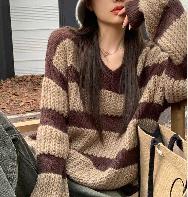 Womens Design Contrast Color Striped Sweater Idle Style Drop Shoulder Sleeve V, Coffee
Womens Design Contrast Color Striped Sweater Idle Style Drop Shoulder Sleeve V, Coffee