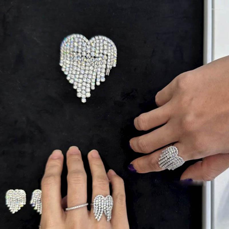Necklace Earrings Set Love Heart Fringe Rings Women's Personality Shiny Zircon Brooch Sweet Girl Summer Jewelry, Picture shown
Necklace Earrings Set Love Heart Fringe Rings Women's Personality Shiny Zircon Brooch Sweet Girl Summer Jewelry, Picture shown