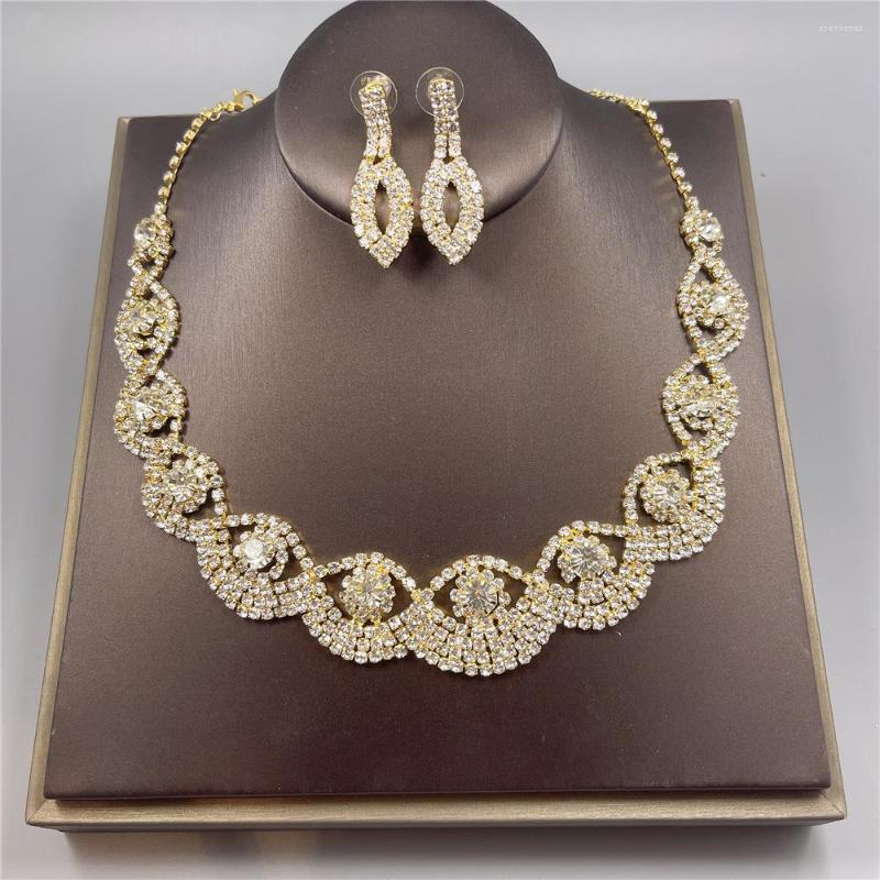 Chains Pattern Selling Luxury Rhinestone Necklace Earring Set High Fashion Accessories Bride Jewelry Ornaments Wholesale
Chains Pattern Selling Luxury Rhinestone Necklace Earring Set High Fashion Accessories Bride Jewelry Ornaments Wholesale