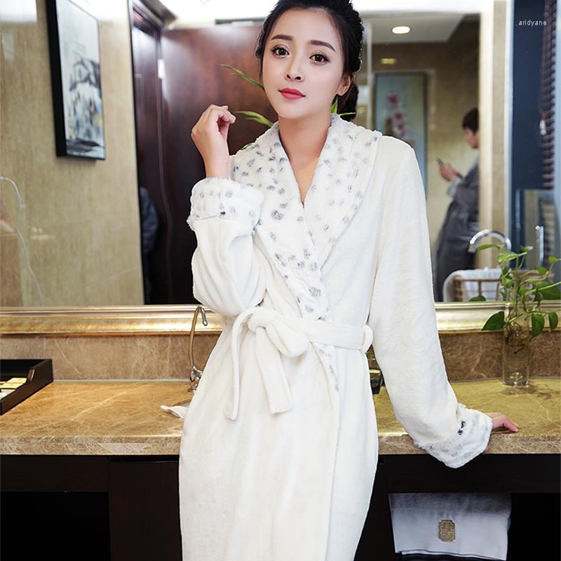 Women's Sleepwear Fashion Women Luxury Fur Soft As Silk Long Flannel Bath Robe Winter Warm Robes Dressing Gown Bride Bridesmaid Wedding, Men grey
Women's Sleepwear Fashion Women Luxury Fur Soft As Silk Long Flannel Bath Robe Winter Warm Robes Dressing Gown Bride Bridesmaid Wedding, Men grey