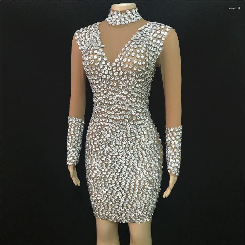 Stage Wear Sparkly Silver Rhinestone Long Sleeve Turtleneck Dress Prom Birthday Transparent Costume Evening Sexy Mesh Short
Stage Wear Sparkly Silver Rhinestone Long Sleeve Turtleneck Dress Prom Birthday Transparent Costume Evening Sexy Mesh Short