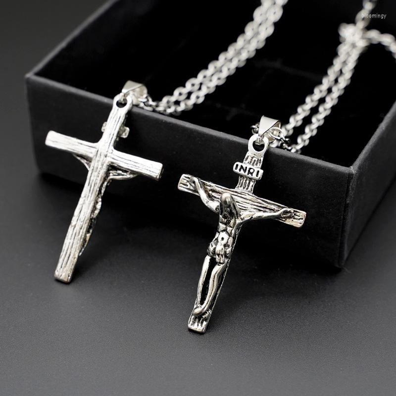 Chains Titanium Steel Cross Necklace For Men Catholic Jesus Pendant Personalized Tide Male With O-chain Hip-hop Fashion Jewelry
Chains Titanium Steel Cross Necklace For Men Catholic Jesus Pendant Personalized Tide Male With O-chain Hip-hop Fashion Jewelry