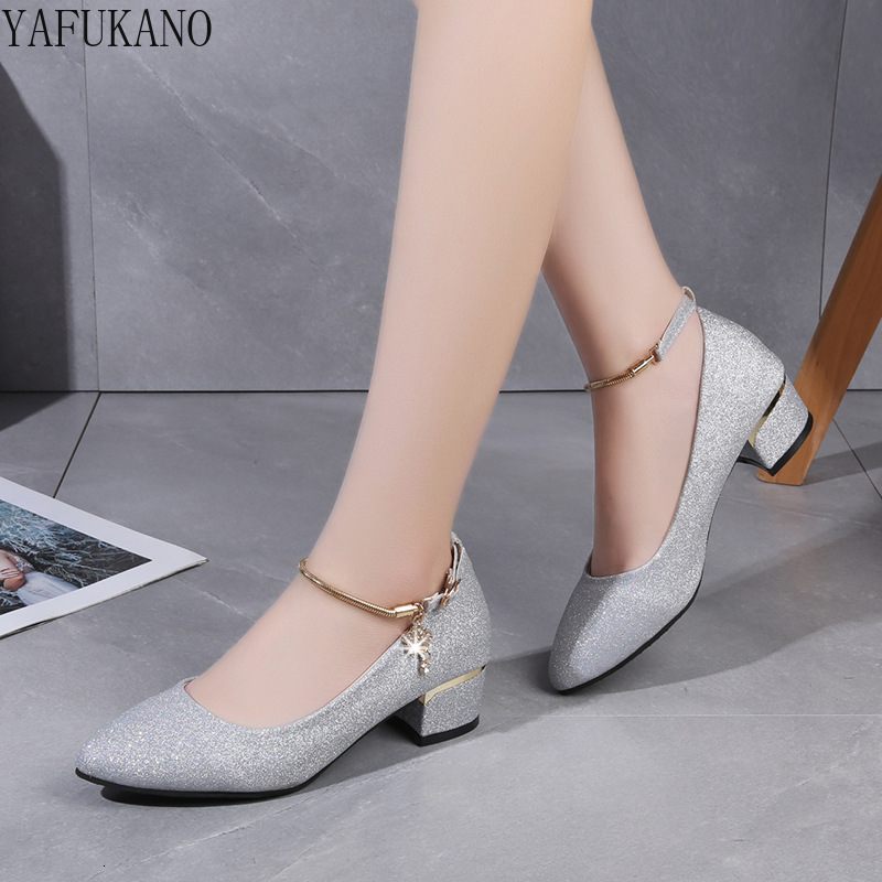 Dress Shoe Wedding High Heel Silver Black 2023 Spring Ankle Strap Crystal Shallow Chunky Block Pumps Lady Plus Size 230414, Gold
Dress Shoe Wedding High Heel Silver Black 2023 Spring Ankle Strap Crystal Shallow Chunky Block Pumps Lady Plus Size 230414, Gold
