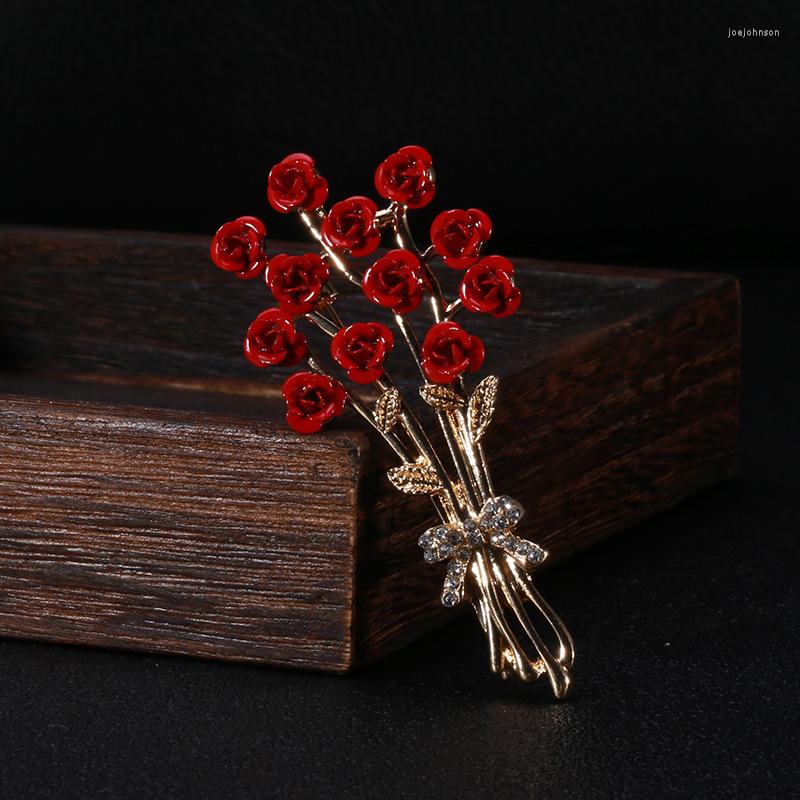 Brooches Fashion Romantic Red Rose Bouquet Brooch Charming Ladies Temperament Trendy Party Jewelry Gift
Brooches Fashion Romantic Red Rose Bouquet Brooch Charming Ladies Temperament Trendy Party Jewelry Gift