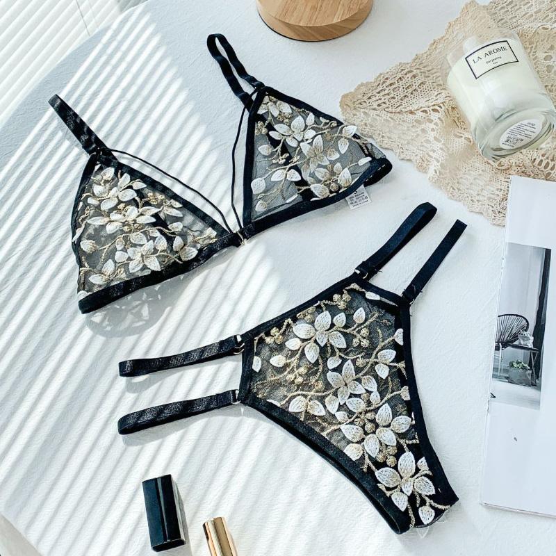 Bras Sets Women Lace Bra Seamless Underwear Backless Vest Sexy Bralette Lingerie Ultrathin Brief 3D Embroidery Female, Beige
Bras Sets Women Lace Bra Seamless Underwear Backless Vest Sexy Bralette Lingerie Ultrathin Brief 3D Embroidery Female, Beige