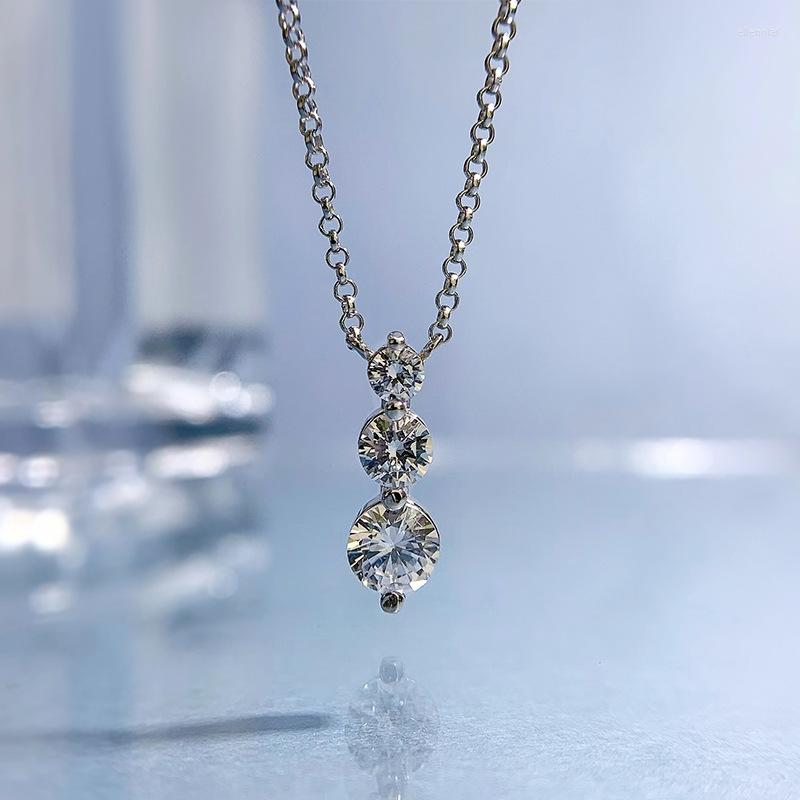 Chains 2023 S925 Silver Straight Diamond Three Stone Necklace Pendant For Women In Europe And America
Chains 2023 S925 Silver Straight Diamond Three Stone Necklace Pendant For Women In Europe And America