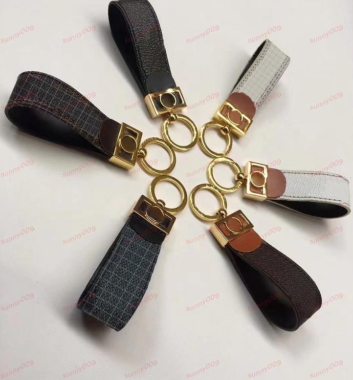 Personalized Bag Keychain Pendant Wallet Luggage Decoration Key Ring Designer Car Key Chain Men Women Exquisite Luxury Letter, Black grid
Personalized Bag Keychain Pendant Wallet Luggage Decoration Key Ring Designer Car Key Chain Men Women Exquisite Luxury Letter, Black grid