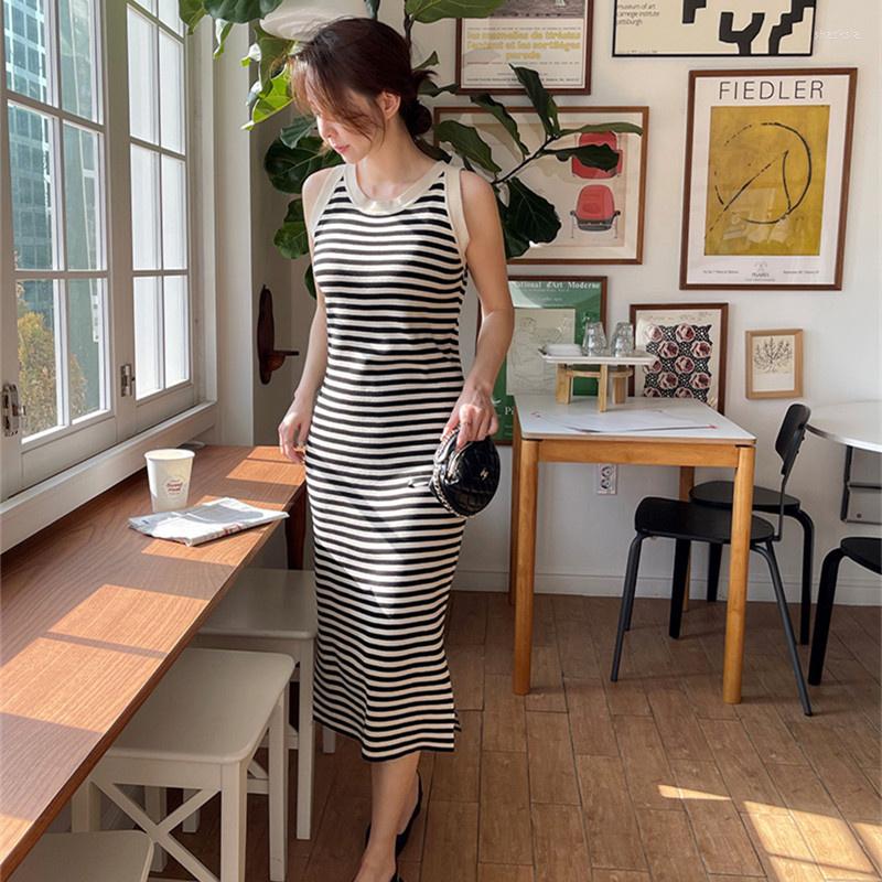 Casual Dresses Summer Black Long Knitted Bodycon Dress Thin Female Elegant Party Sleeveless Beach Robe Basic Sweater P427, Beige
Casual Dresses Summer Black Long Knitted Bodycon Dress Thin Female Elegant Party Sleeveless Beach Robe Basic Sweater P427, Beige
