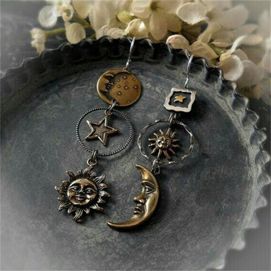Europe and America Vintage Dangle Chandelier pentagram Sun Moon Long Pendant Earrings AE672
Europe and America Vintage Dangle Chandelier pentagram Sun Moon Long Pendant Earrings AE672
