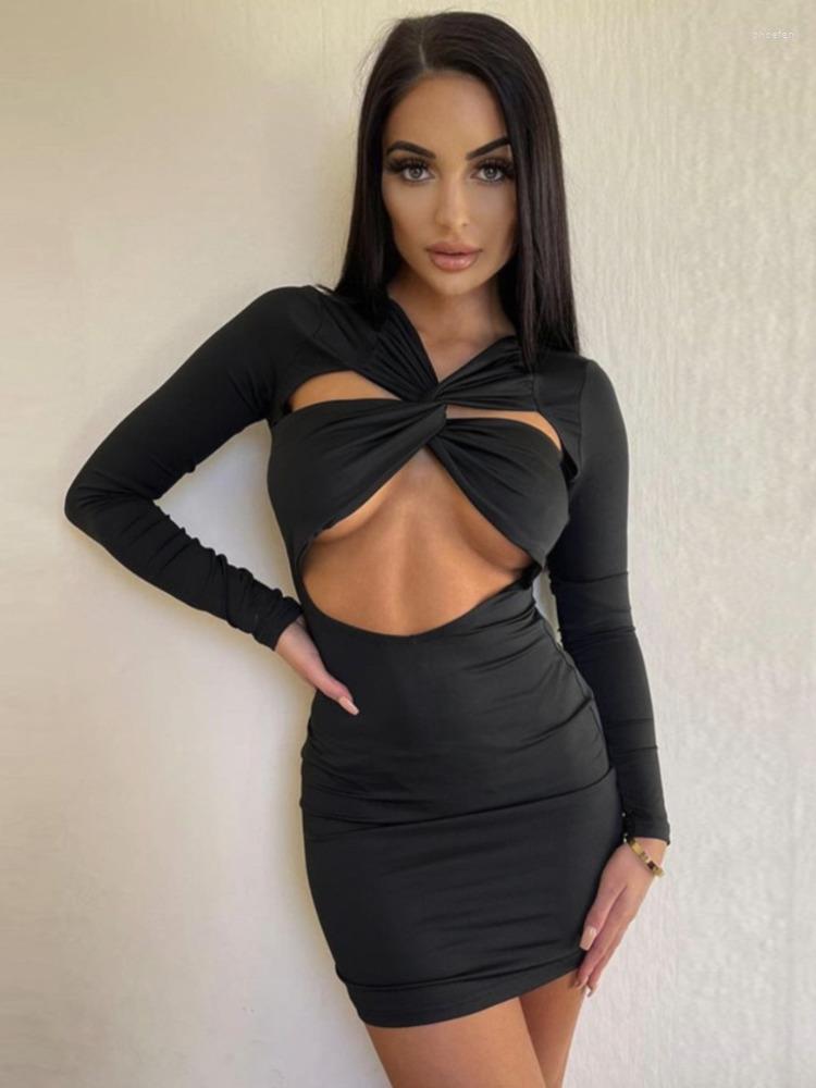 Casual Dresses UKCNSEP 2023 Autumn Hollow Out Mini Dress For Women Fashion Robe Black Long Sleeve Bodycon Ruched Short Vestido
Casual Dresses UKCNSEP 2023 Autumn Hollow Out Mini Dress For Women Fashion Robe Black Long Sleeve Bodycon Ruched Short Vestido