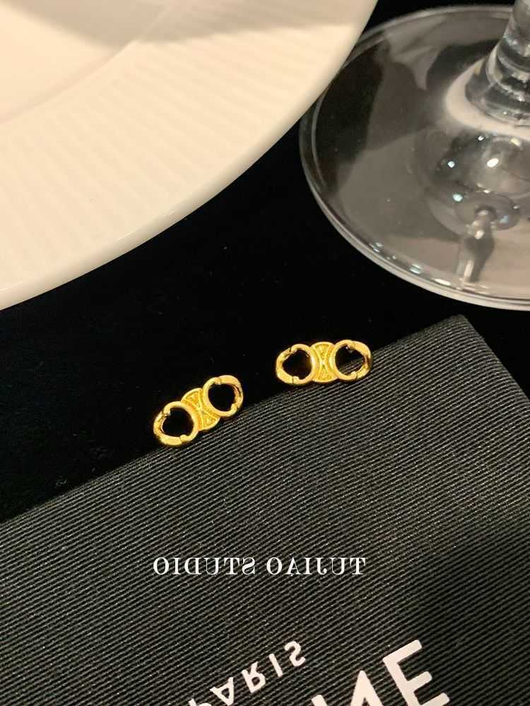 Celi Triomphes earrings designer Exquisite Mini Simple Versatile High end Light Luxury Temperament Fashion Small Earrings
Celi Triomphes earrings designer Exquisite Mini Simple Versatile High end Light Luxury Temperament Fashion Small Earrings