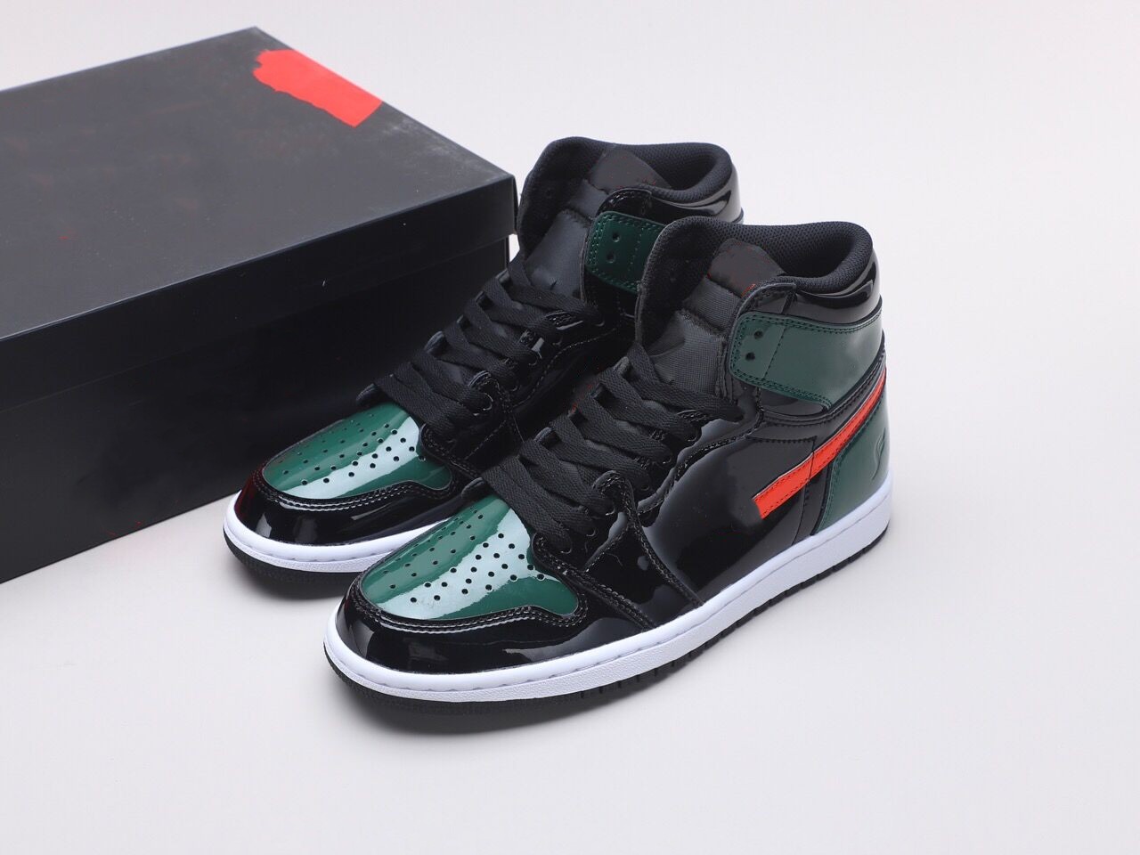 2023 Classic Designer Jumpmans 1s Basketball Shoes JUMPMAN 1 High OG SoleFly Art Basel Black Outdoor-Indoor Sports Sneakers Black Fir-Team Orange
2023 Classic Designer Jumpmans 1s Basketball Shoes JUMPMAN 1 High OG SoleFly Art Basel Black Outdoor-Indoor Sports Sneakers Black Fir-Team Orange