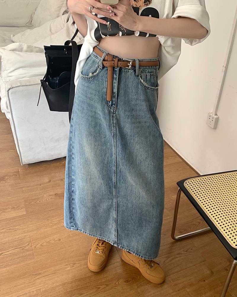 Womens Korean Style Denim Skirt With Frayed Pockets Summer High Waist Slimming, Retro blue
Womens Korean Style Denim Skirt With Frayed Pockets Summer High Waist Slimming, Retro blue