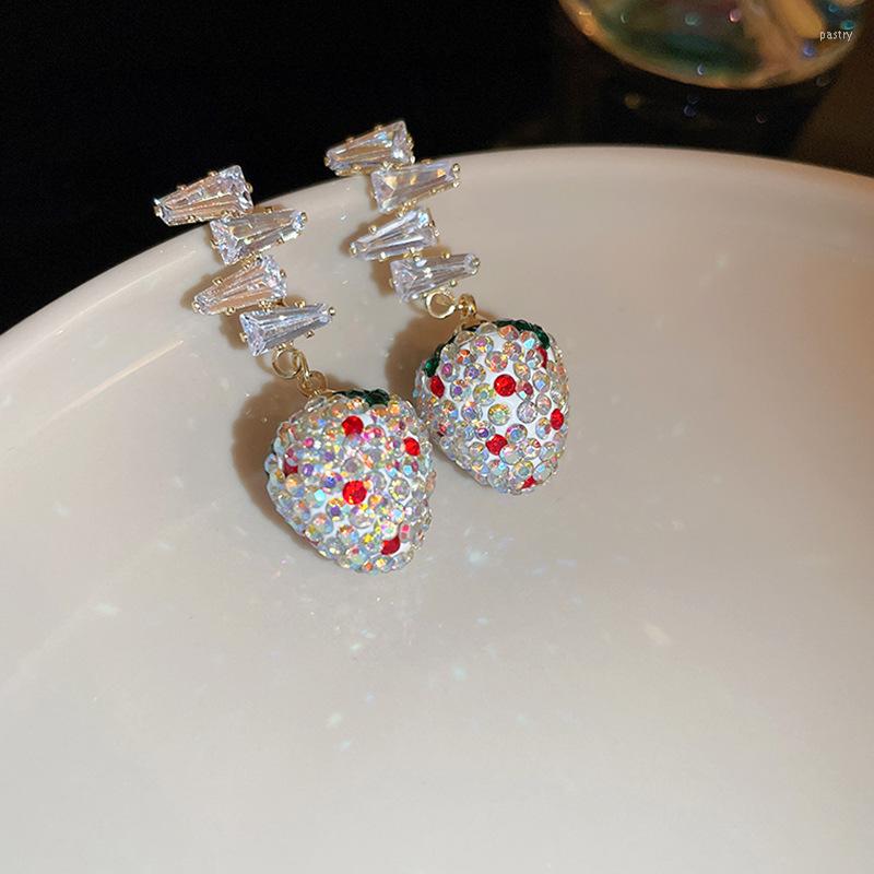 Dangle Earrings Minar Cute Lovely Spark Full CZ Cubic Zirconia Rhinestones Strawberry For Women Fruit Long Earring Party Jewelry
Dangle Earrings Minar Cute Lovely Spark Full CZ Cubic Zirconia Rhinestones Strawberry For Women Fruit Long Earring Party Jewelry