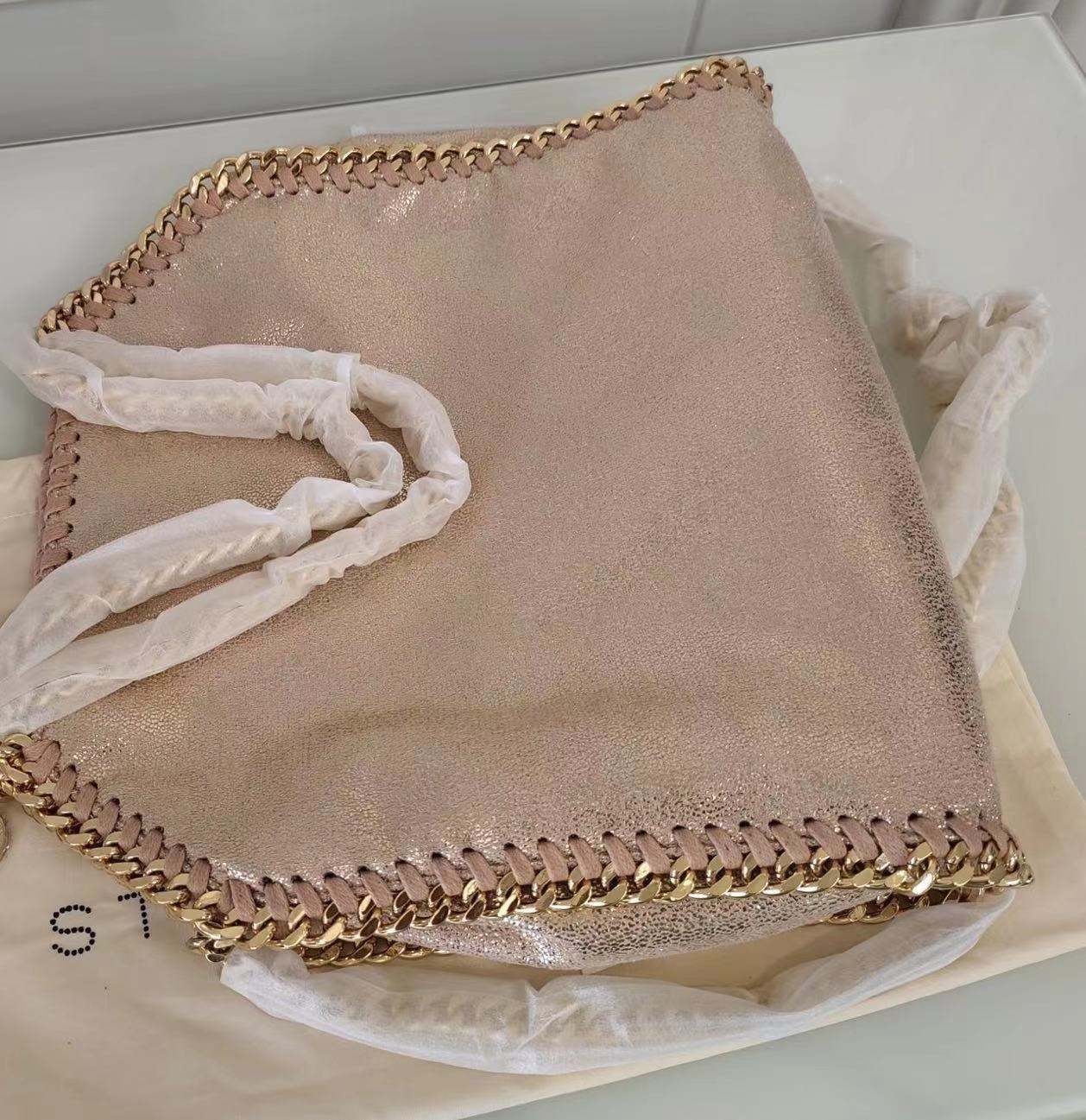 Evening Bags 2023 Brand Women s Fashion Handbag High Quality Trend Single Shoulder Messenger Chain 230414, Pink gold chain
Evening Bags 2023 Brand Women s Fashion Handbag High Quality Trend Single Shoulder Messenger Chain 230414, Pink gold chain