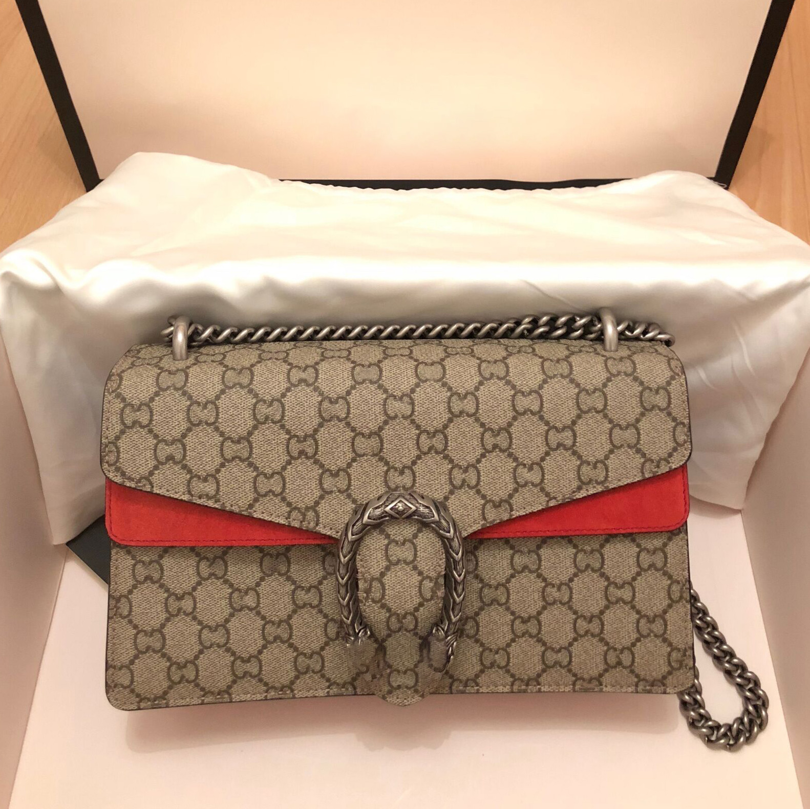 Women Luxurys Designers Bags Purses Fashion Handbags Woman Tote Casual Letter Embossing Genuine Leather Shoulder Bag Crossbody Satchel, A surcharge
Women Luxurys Designers Bags Purses Fashion Handbags Woman Tote Casual Letter Embossing Genuine Leather Shoulder Bag Crossbody Satchel, A surcharge