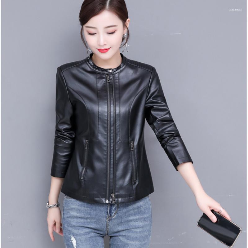 Women's Leather Jacket Women Sheepskin Motorcycle Coat For Oversized Outerwear Long Sleeve, 1901 black
Women's Leather Jacket Women Sheepskin Motorcycle Coat For Oversized Outerwear Long Sleeve, 1901 black