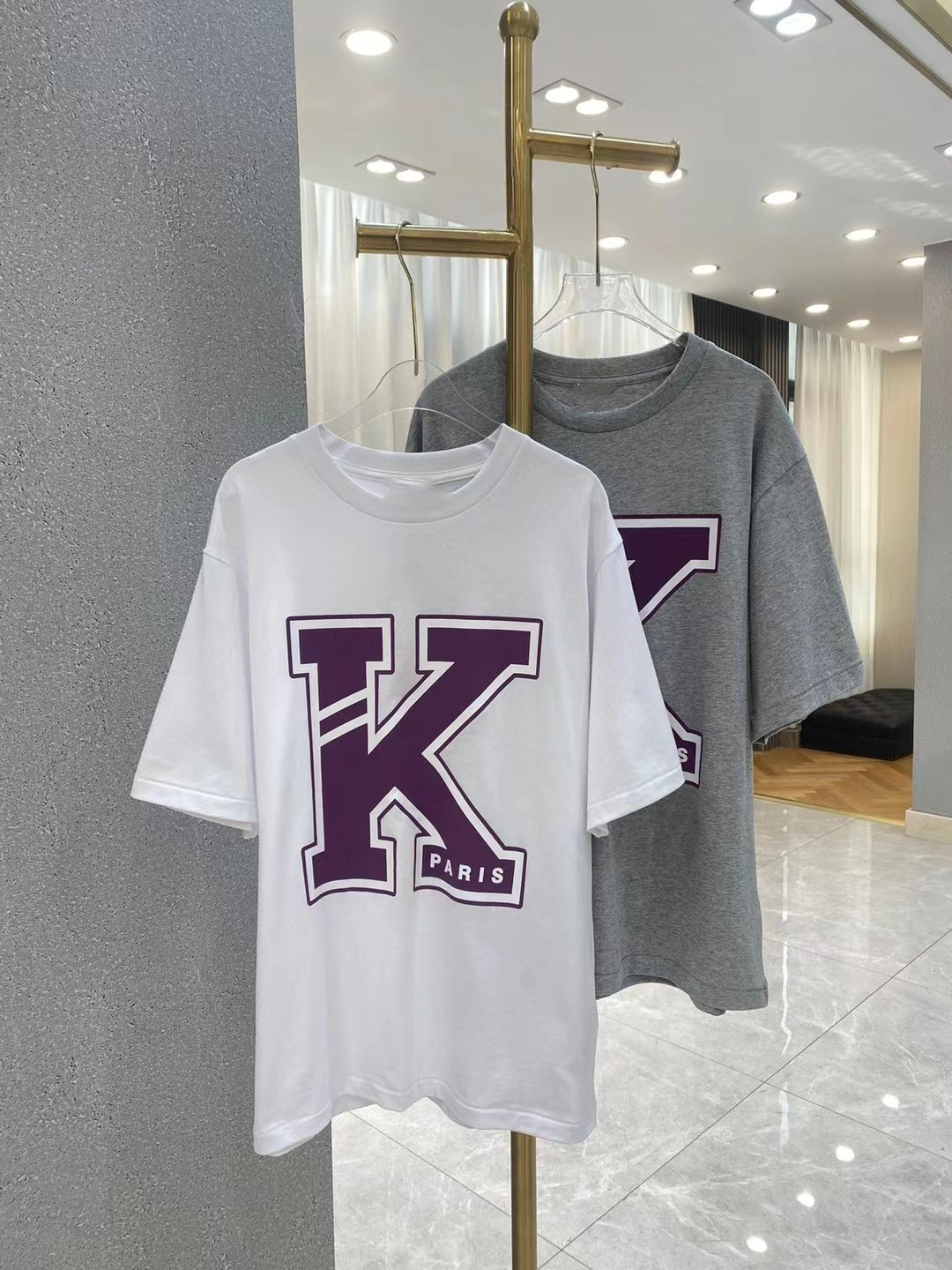 Summer mens tshirts short sleeve tee crewneck tees short sleeve print designer for men casual top tees
Summer mens tshirts short sleeve tee crewneck tees short sleeve print designer for men casual top tees