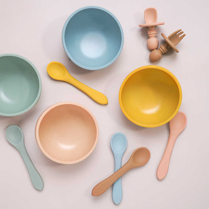 Cups Dishes Utensils Baby Feeding Flatware Set Toddler Plate And Spoons Infant Silicone Sucker Bowl Kids LeakProof Food Bowl With Mini Fork Spoon AA23