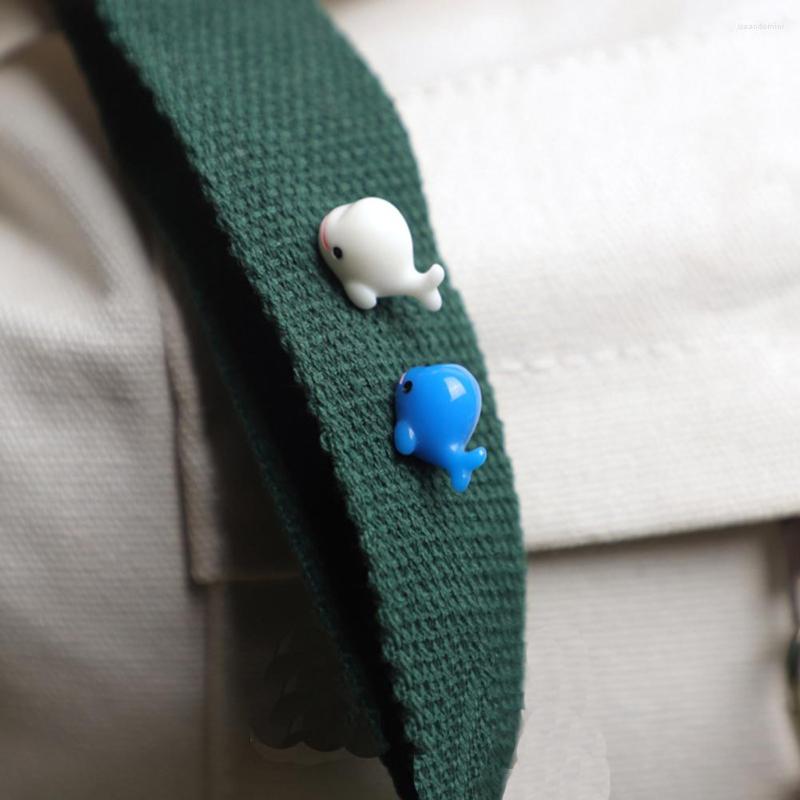 Brooches 1Pcs Cute Blue White Whale Resin Pins Artist Bag Brooch Cartoon Animal Badges Denim Lapel Pin Jewelry Gift For Kids Friends
Brooches 1Pcs Cute Blue White Whale Resin Pins Artist Bag Brooch Cartoon Animal Badges Denim Lapel Pin Jewelry Gift For Kids Friends