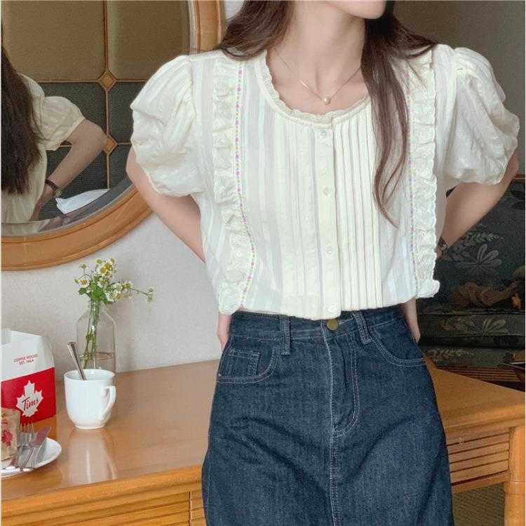 Korean Style Mori Embroidered Wooden Shirts Ear Jacquard Pleated Round Neck, Apricot
Korean Style Mori Embroidered Wooden Shirts Ear Jacquard Pleated Round Neck, Apricot
