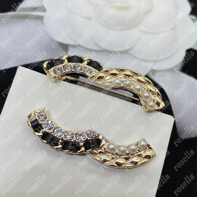 Designer Gold Broochs for Women Mens Fashion Dress Brooches Suit Pin Luxury Jewelry Double Letter Brooch Wedding Gift
Designer Gold Broochs for Women Mens Fashion Dress Brooches Suit Pin Luxury Jewelry Double Letter Brooch Wedding Gift